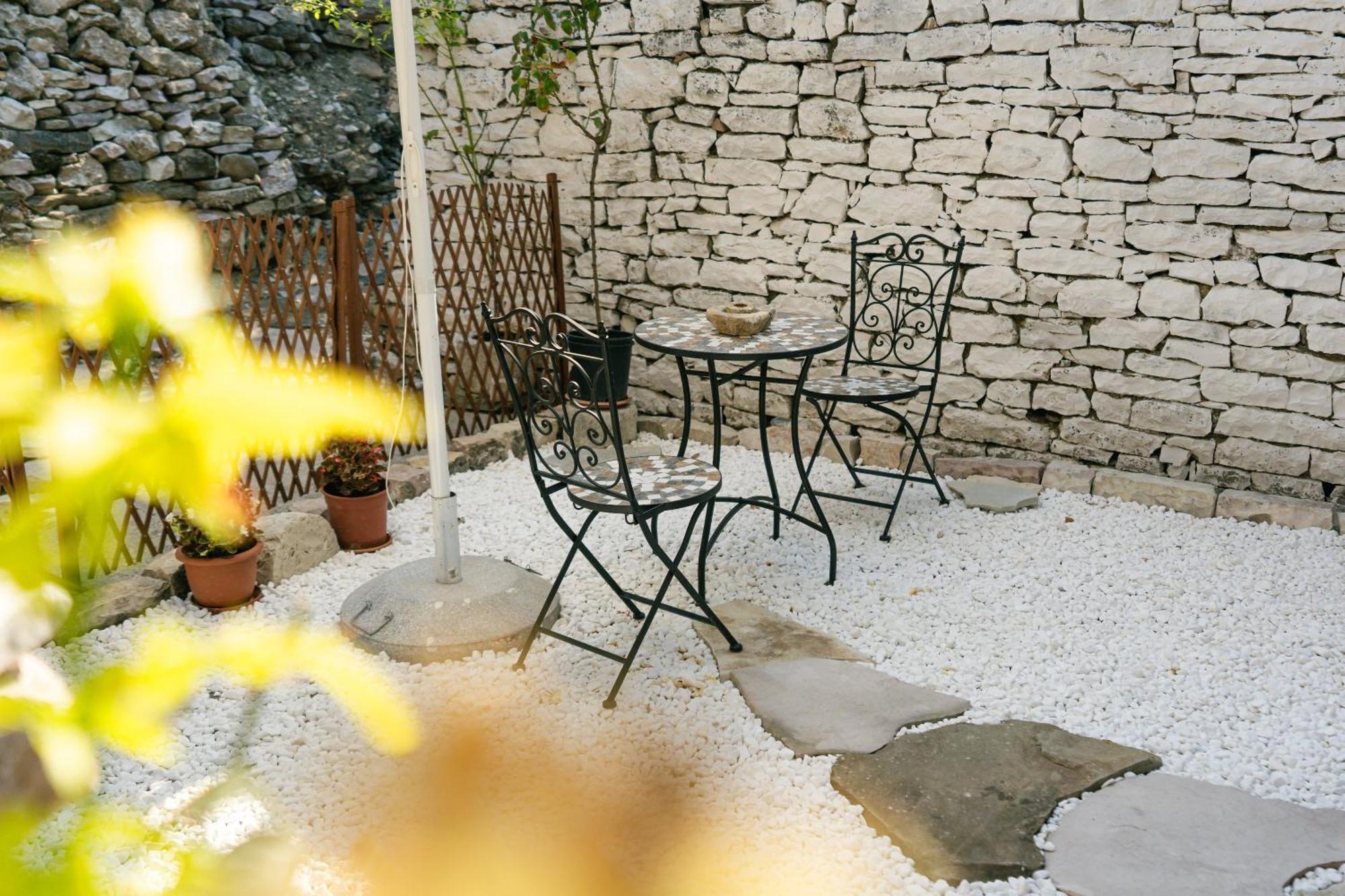 Hotel Petrichor Gjirokastër Exteriér fotografie